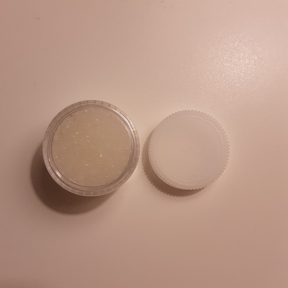 Lip Scrub Set of 3 Candy Carnival SEE DESC… - Picture 4 of 4